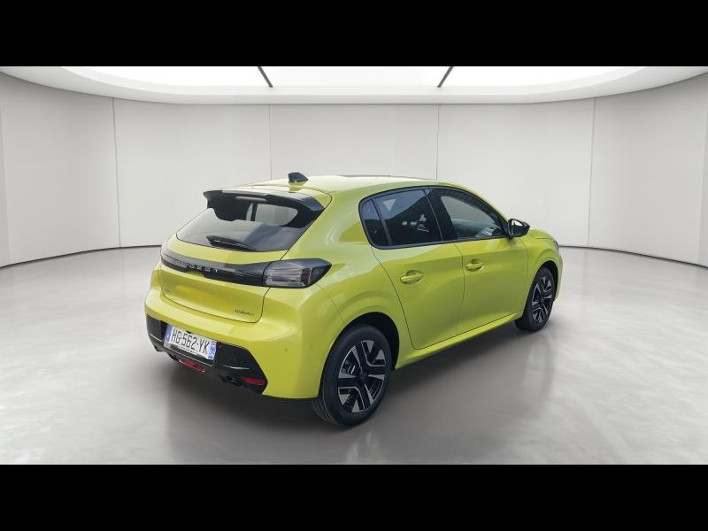 Used PEUGEOT 208 1.2 Hybrid 100ch Allure e-DCS6 2025 Jaune € 22090 in Briey