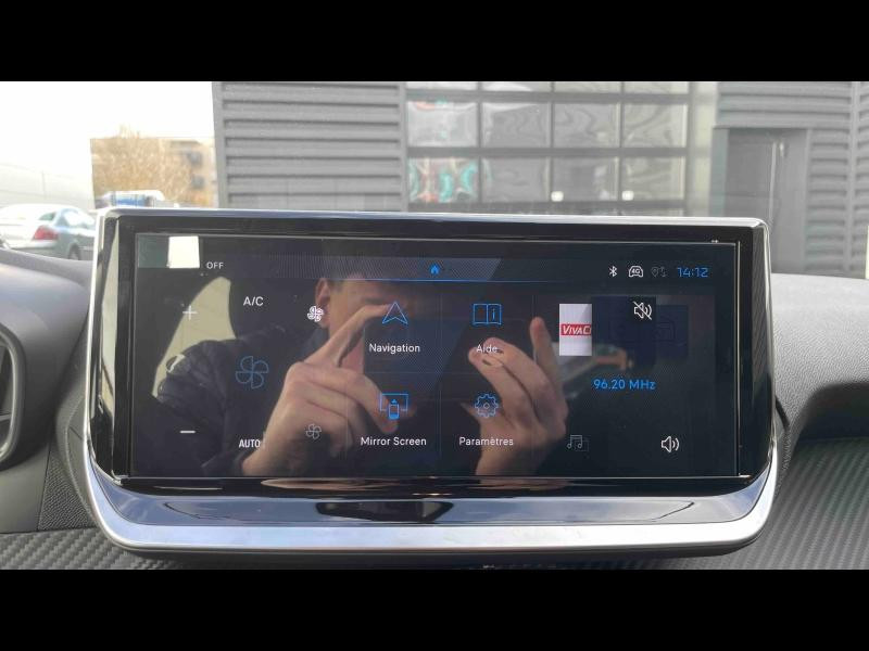 Used PEUGEOT 208 1.2 Hybrid 100ch Allure e-DCS6 2025 Jaune € 22090 in Briey