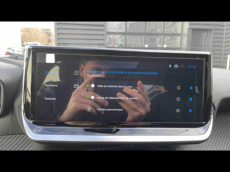 Used PEUGEOT 208 1.2 Hybrid 100ch Allure e-DCS6 2025 Jaune € 22090 in Briey