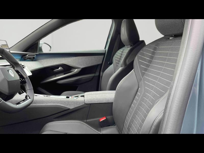 Used PEUGEOT 3008 1.2 Hybrid 145ch GT e-DCS6 2025 Bleu Ingaro (M) € 38200 in Briey