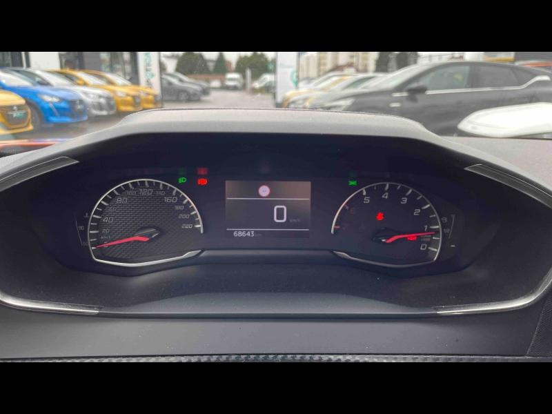 Used PEUGEOT 2008 1.2 PureTech 100ch S&S Active 5cv 2020 Orange Fusion (M) € 12490 in Briey
