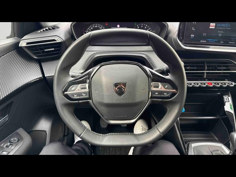 Used PEUGEOT 208 1.2 PureTech 100ch S&S Active 2024 Jaune € 15490 in Briey