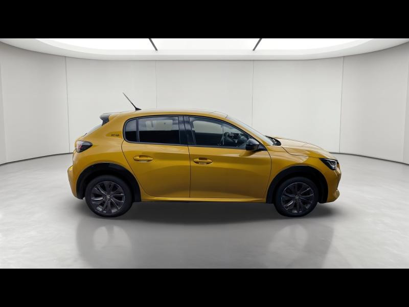 Used PEUGEOT 208 e-208 136ch Style 2022 Jaune € 13990 in Briey
