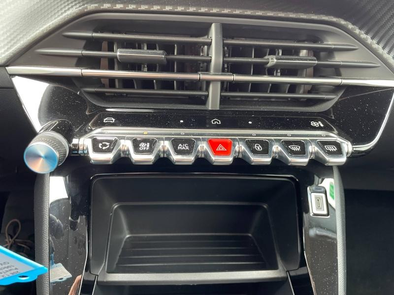 Used PEUGEOT 208 1.2 PureTech 100ch S&S Active 2024 Jaune € 15490 in Briey