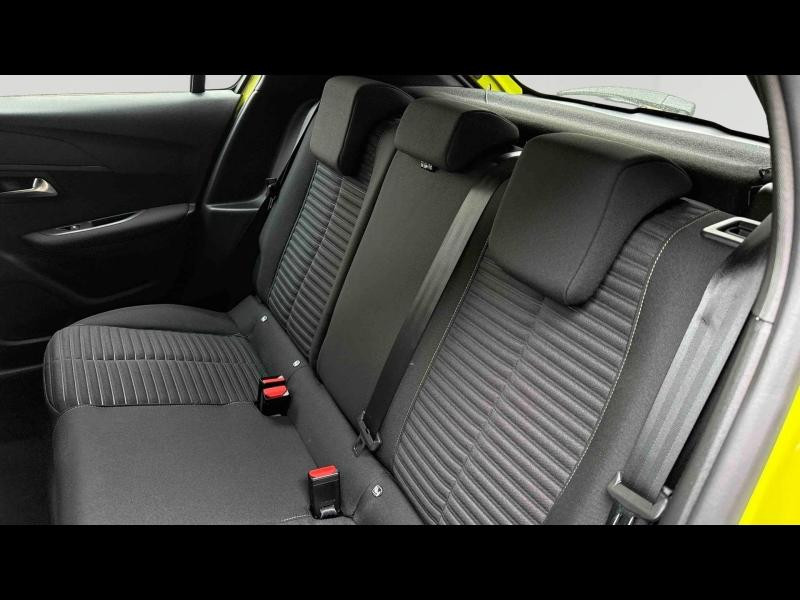 Used PEUGEOT 208 1.2 PureTech 100ch S&S Active 2024 Jaune € 15490 in Briey