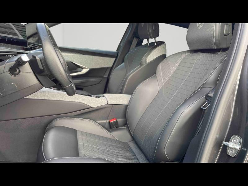 Used PEUGEOT 3008 1.2 Hybrid 145ch GT e-DCS6 2025 Gris Titane (M) € 34990 in Briey
