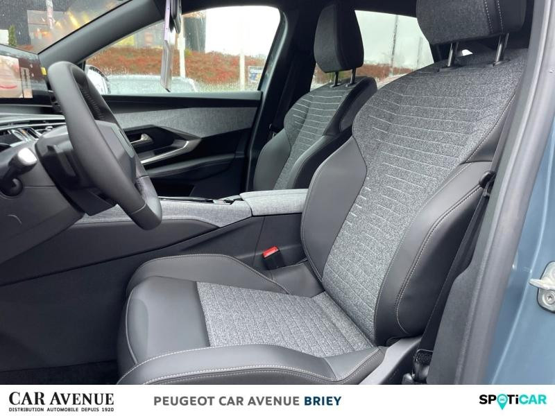 Used PEUGEOT 3008 1.2 Hybrid 145ch Allure e-DCS6 2025 Bleu Ingaro (M) € 38840 in Briey