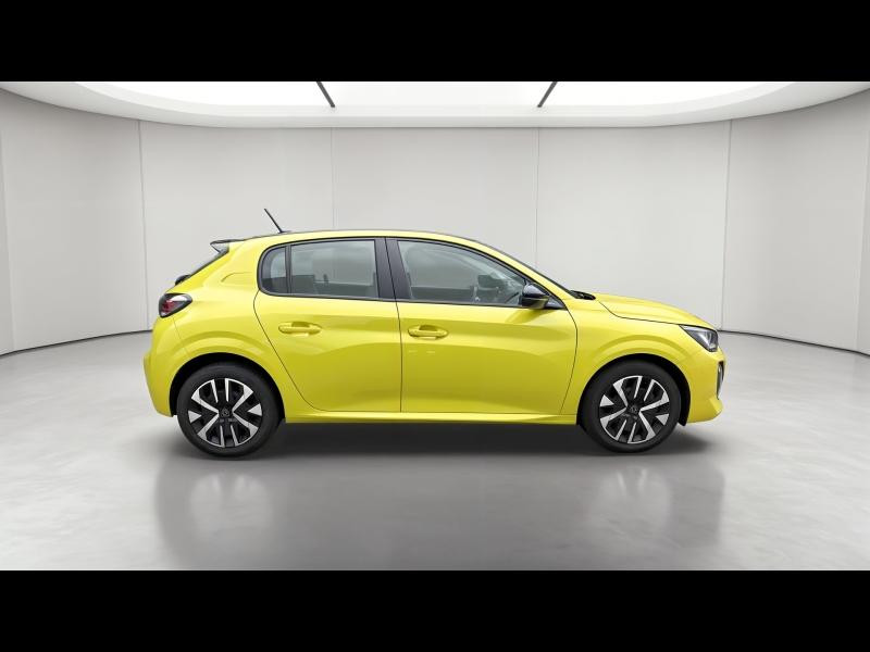 Used PEUGEOT 208 1.2 PureTech 100ch S&S Active 2024 Jaune € 15490 in Briey