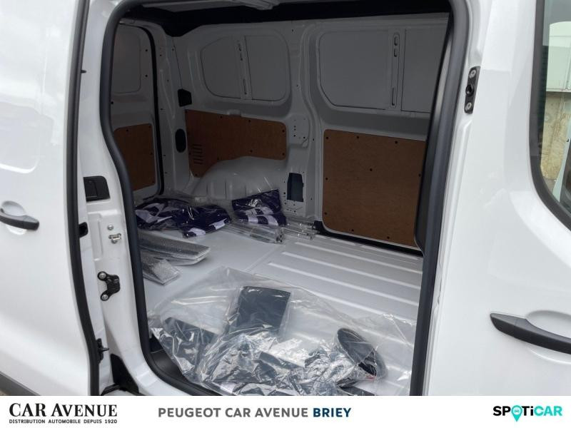 Used PEUGEOT Expert Fg M 2.0 BlueHDi 145ch S&S EAT8 + PLANCHER BOIS OFFERT 2025 Blanc € 29990 in Briey