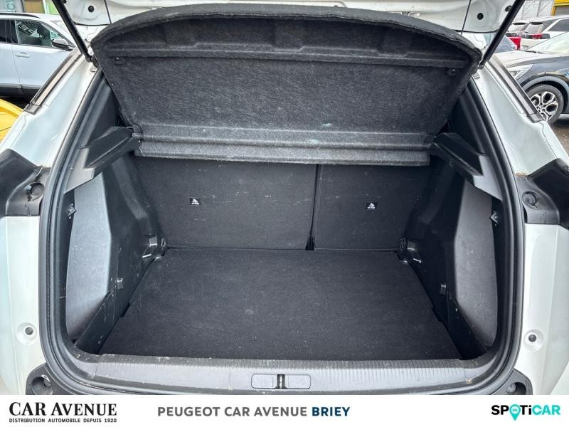 Used PEUGEOT 2008 1.2 PureTech 130ch S&S Allure EAT8 2021 Blanc Nacré (N) € 15990 in Briey