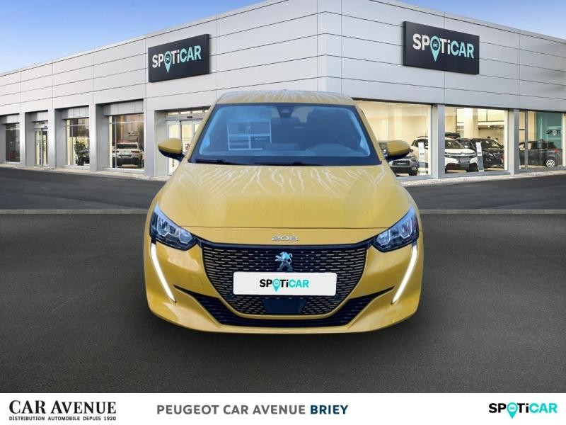 Used PEUGEOT 208 e-208 136ch Active Business 2021 Jaune Faro € 12890 in Briey