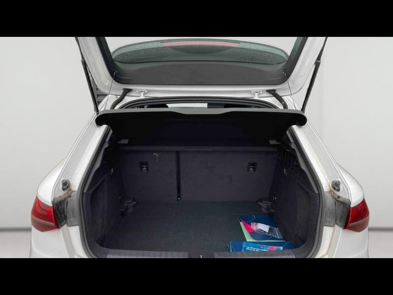 Occasion AUDI A3 Sportback 30 TFSI 116ch Hybride Design S tronic 7 2024 Blanc Arkona 26990 € à Briey