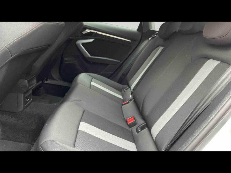 Occasion AUDI A3 Sportback 30 TFSI 116ch Hybride Design S tronic 7 2024 Blanc Arkona 26990 € à Briey