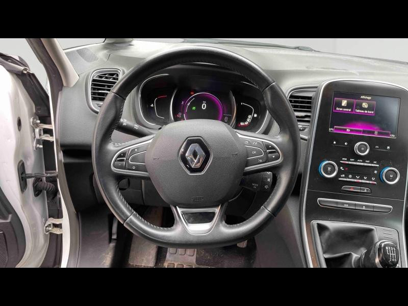 Used RENAULT Scenic 1.2 TCe 130ch energy Business 2017 Blanc Nacré/Noir Etoilé € 11490 in Briey