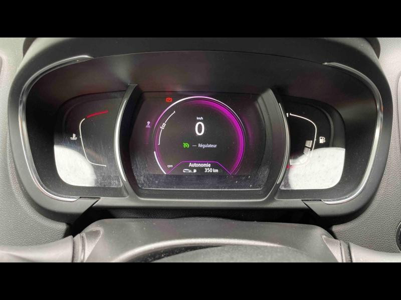 Used RENAULT Scenic 1.2 TCe 130ch energy Business 2017 Blanc Nacré/Noir Etoilé € 11490 in Briey