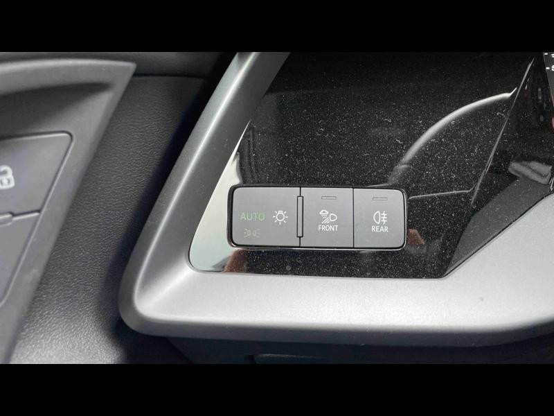 Occasion AUDI A3 Sportback 30 TFSI 116ch Hybride Design S tronic 7 2024 Blanc Arkona 26990 € à Briey