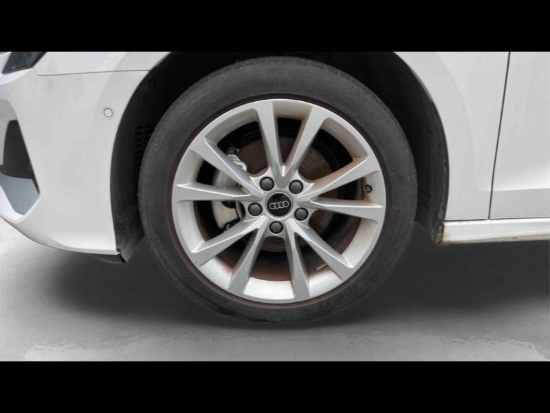 Occasion AUDI A3 Sportback 30 TFSI 116ch Hybride Design S tronic 7 2024 Blanc Arkona 26990 € à Briey
