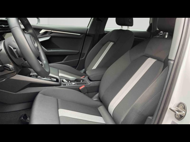 Occasion AUDI A3 Sportback 30 TFSI 116ch Hybride Design S tronic 7 2024 Blanc Arkona 26990 € à Briey