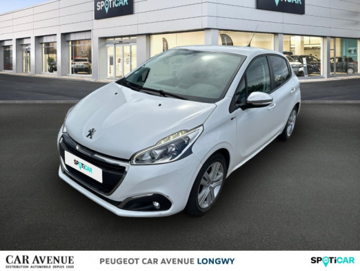 Used PEUGEOT 208 1.2 PureTech 82ch Style 5p 2017 Blanc Banquise € 8,990 in Longwy