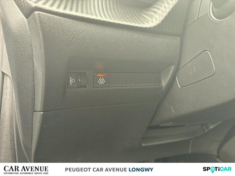 Used PEUGEOT 208 1.2 PureTech 100ch S&S Allure 118g 2021 Noir Perla Nera (M) € 15890 in Longwy