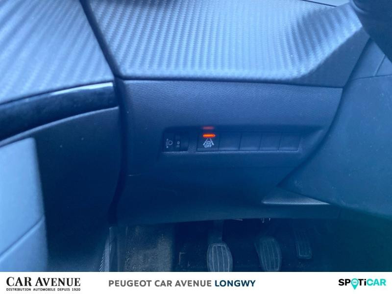 Occasion PEUGEOT 2008 1.2 PureTech 100ch S&S Active 2023 Bleu Vertigo (S) 14290 € à Longwy