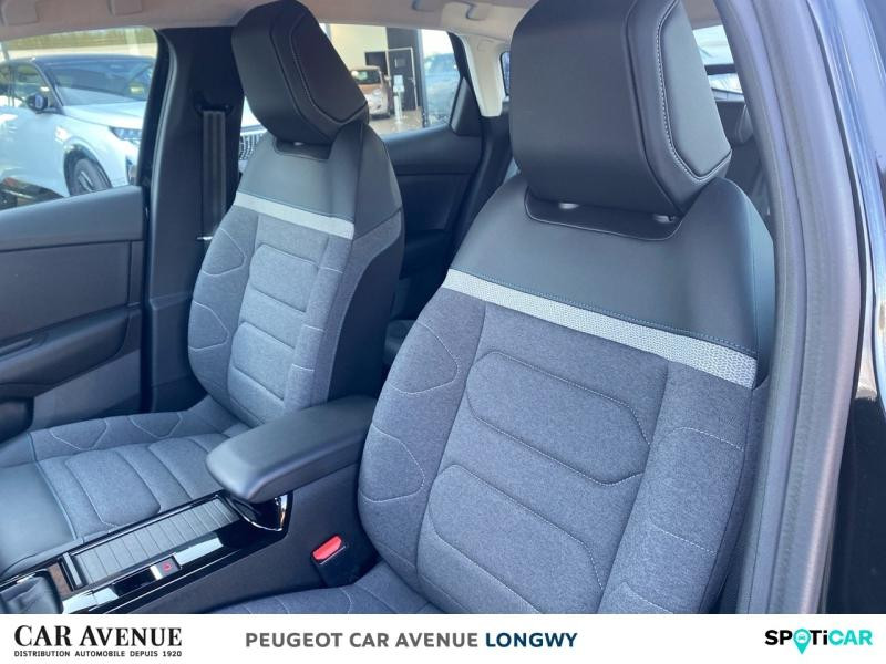 Used CITROEN C4 PureTech 130ch S&S Feel Pack 2023 Noir Perla Nera (N) € 16890 in Longwy