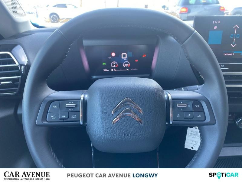 Used CITROEN C4 PureTech 130ch S&S Feel Pack 2023 Noir Perla Nera (N) € 16890 in Longwy