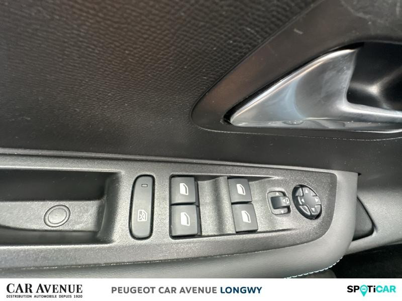 Used PEUGEOT 208 1.2 PureTech 100ch S&S Allure 118g 2021 Blanc nacré € 14890 in Longwy