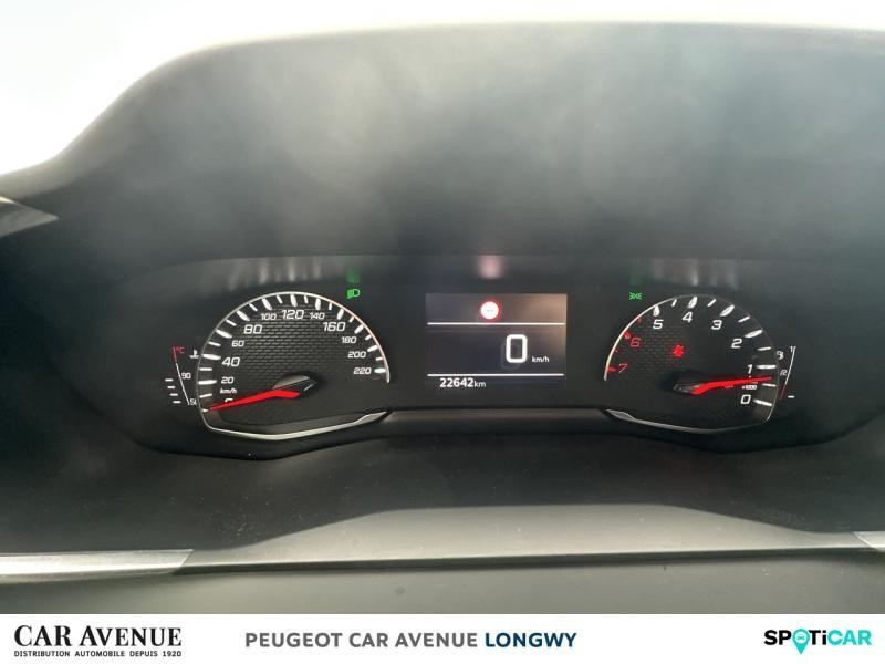 Used PEUGEOT 208 1.2 PureTech 100ch S&S Allure 118g 2021 Blanc nacré € 14890 in Longwy
