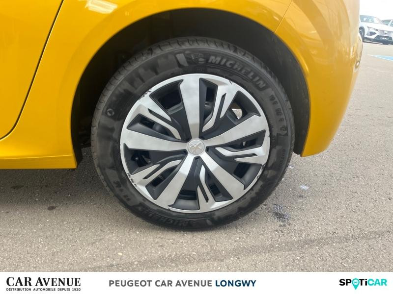 Occasion PEUGEOT 208 1.2 PureTech 100ch S&S Active Business EAT8 2020 Jaune Faro 13890 € à Longwy