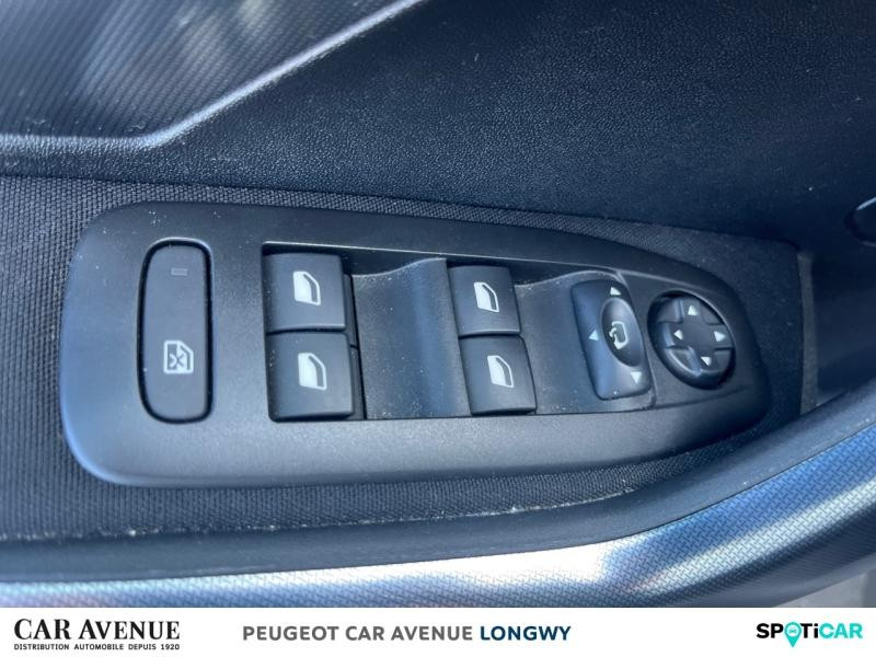 Used PEUGEOT 2008 1.2 PureTech 110ch Allure S&S 2018 Gris Platinium € 11490 in Longwy