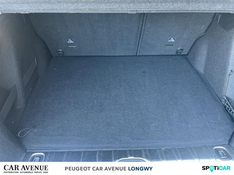 Used PEUGEOT 2008 1.2 PureTech 110ch Allure S&S 2018 Gris Platinium € 11490 in Longwy