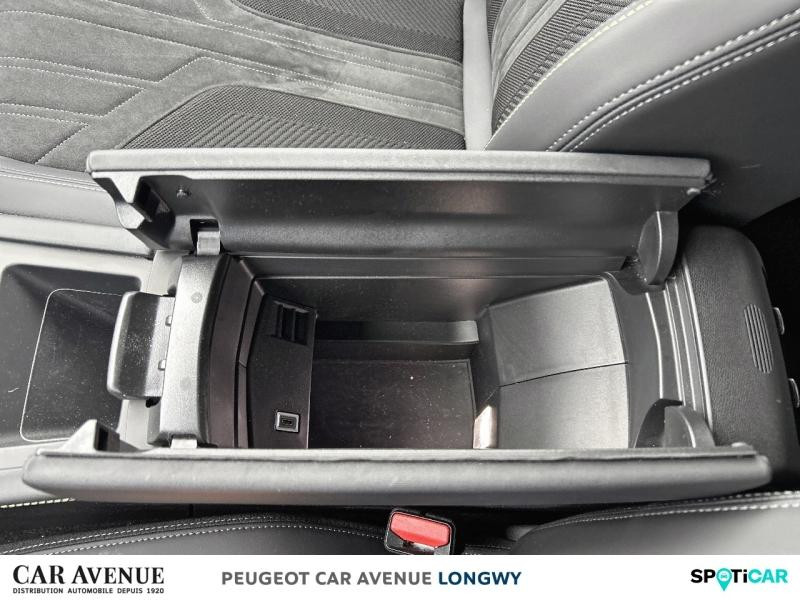 Occasion PEUGEOT 408 Hybrid 136ch GT e-DCS6 2024 Noir Perla Nera (M) 33890 € à Longwy