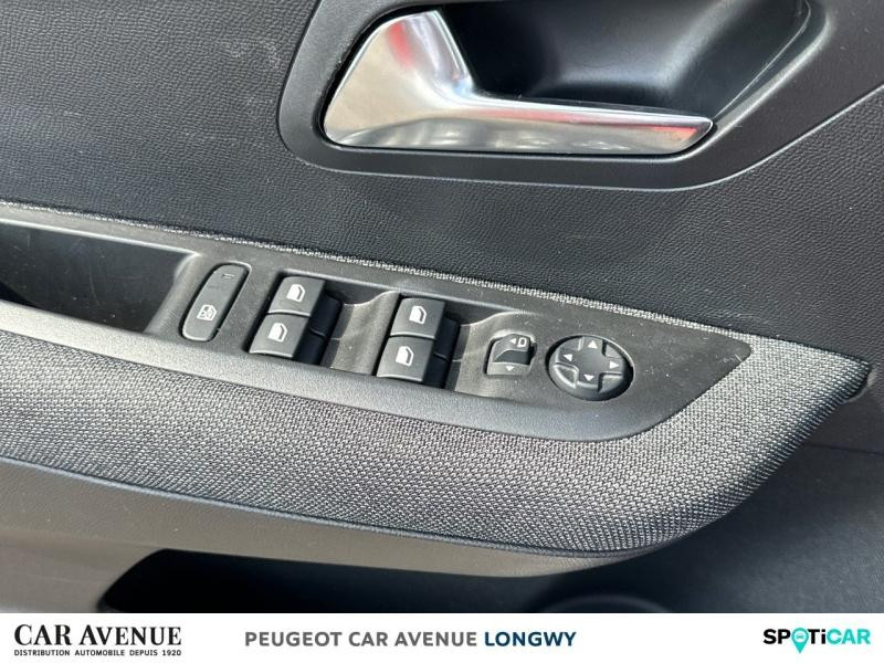 Occasion PEUGEOT 208 1.2 PureTech 100ch S&S Style 2021 Rouge Elixir (V) 13990 € à Longwy