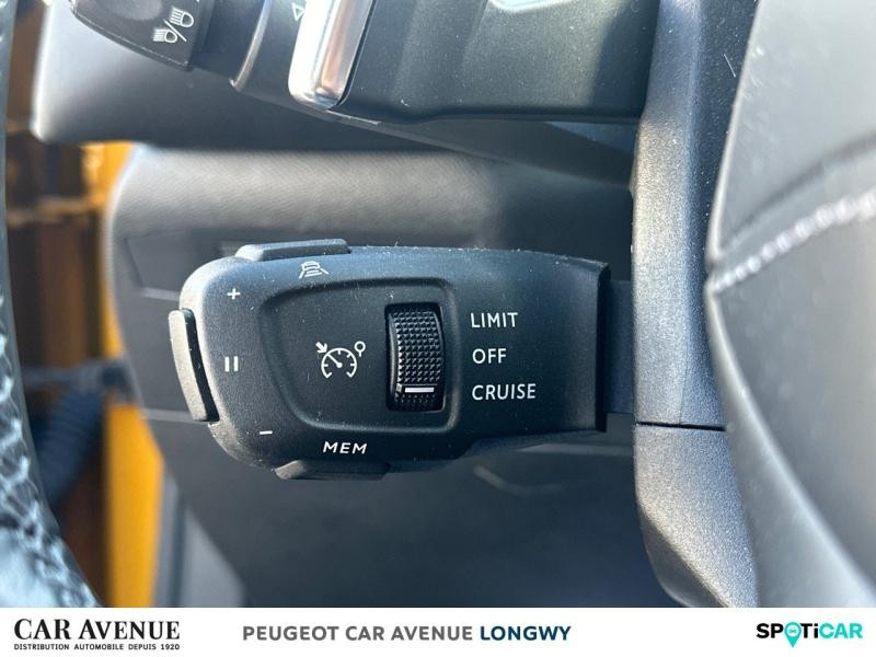 Occasion DS DS 3 Crossback PureTech 155ch Grand Chic Automatique 114g 2020 Or Impérial (M) - Toit Noir Perla Nera 18990 € à Longwy