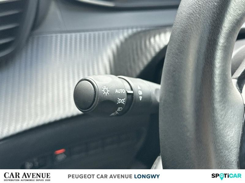 Occasion PEUGEOT 208 1.2 PureTech 100ch S&S Style 2021 Rouge Elixir (V) 13990 € à Longwy