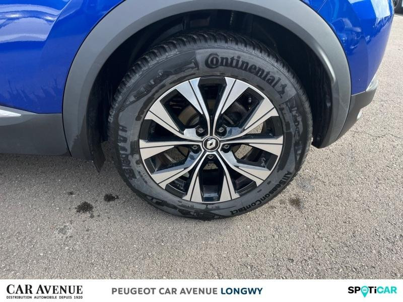 Occasion RENAULT Captur 1.6 E-Tech hybride 145ch Techno 2023 Bleu Iron/Blanc Albatre 21490 € à Longwy