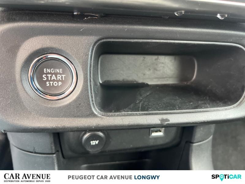 Occasion CITROEN C3 1.2 PureTech 110ch S&S Shine 120-123g 2022 Noir Perla Nera (N) 12990 € à Longwy