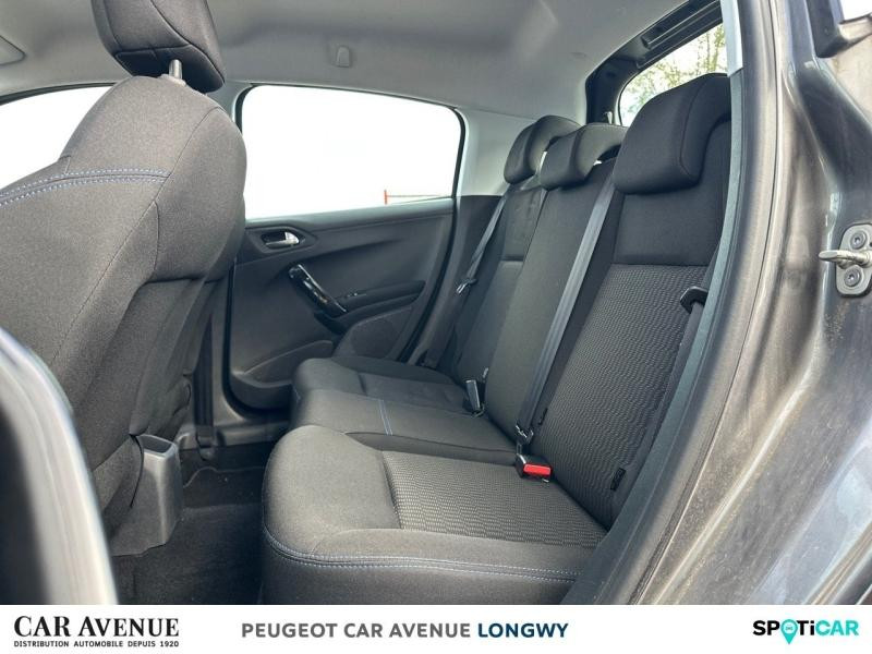 Occasion PEUGEOT 208 1.2 PureTech 82ch E6.c Signature 5p 2018 Gris Platinium 8990 € à Longwy
