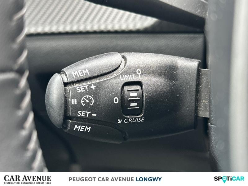 Occasion PEUGEOT 208 1.2 PureTech 100ch S&S Style 2022 Jaune 13390 € à Longwy