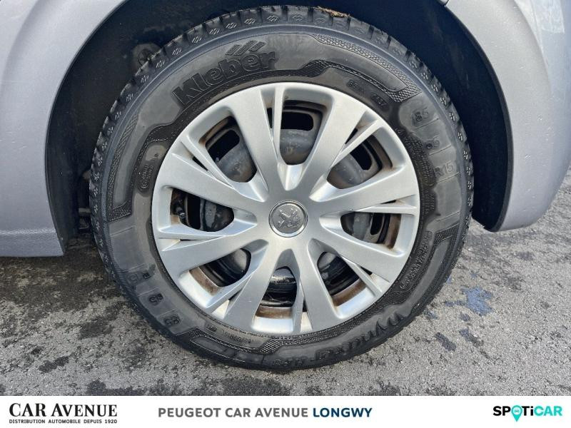 Occasion PEUGEOT 208 1.5 BlueHDi 100ch E6.c Active BVM5 86g 5p 2019 Gris Artense 10890 € à Longwy
