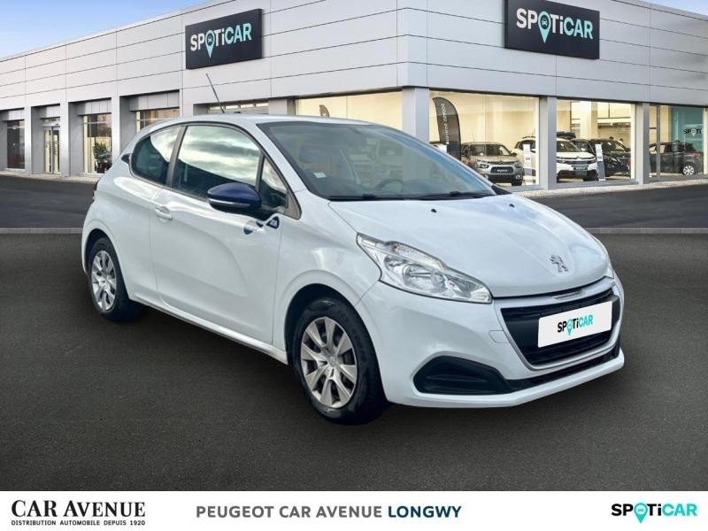 Occasion PEUGEOT 208 1.2 PureTech 68ch Like 5p 2018 Blanc Banquise 7490 € à Longwy