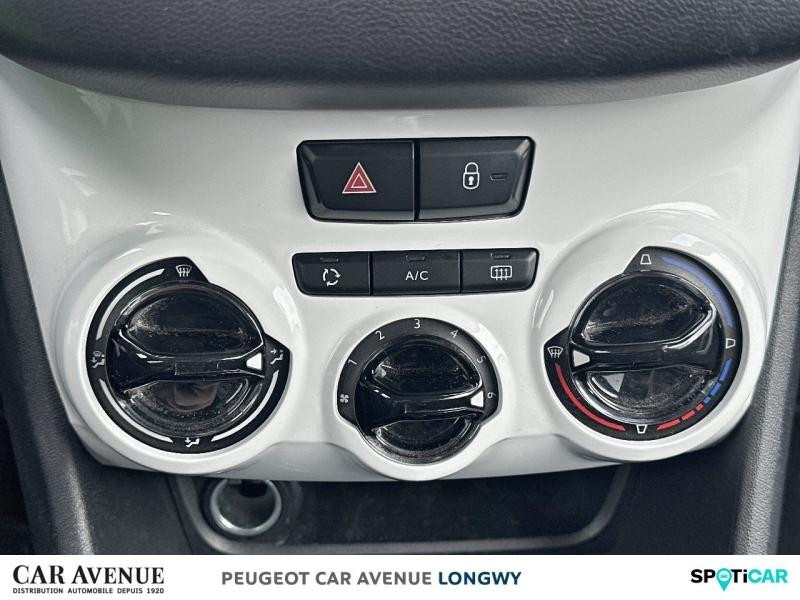 Occasion PEUGEOT 208 1.2 PureTech 68ch Like 5p 2018 Blanc Banquise 7490 € à Longwy