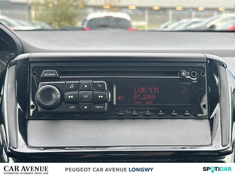 Occasion PEUGEOT 208 1.2 PureTech 68ch Like 5p 2018 Blanc Banquise 7490 € à Longwy