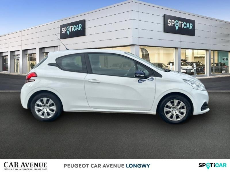 Occasion PEUGEOT 208 1.2 PureTech 68ch Like 5p 2018 Blanc Banquise 7490 € à Longwy