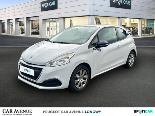 Occasion PEUGEOT 208 1.2 PureTech 68ch Like 5p 2018 Blanc Banquise 7 490 € à Longwy
