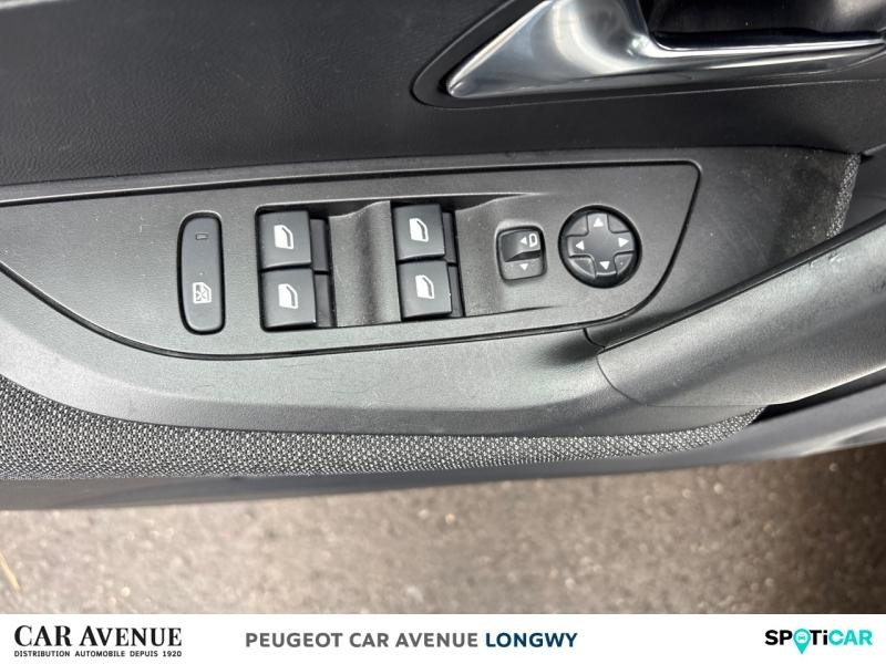 Occasion PEUGEOT 2008 1.2 PureTech 100ch S&S Style 2022 Blanc banquise (O) 13990 € à Longwy