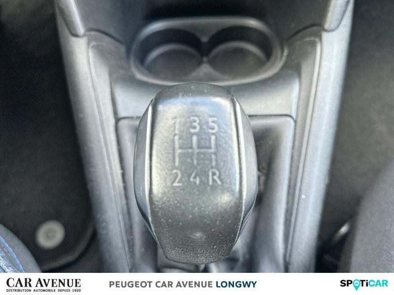 Used PEUGEOT 208 1.2 PureTech 82ch E6.c Signature 5p 2018 Gris Platinium € 8990 in Longwy