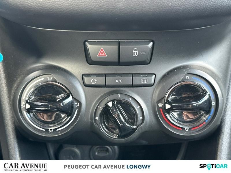 Used PEUGEOT 208 1.2 PureTech 82ch E6.c Signature 5p 2018 Gris Platinium € 8990 in Longwy