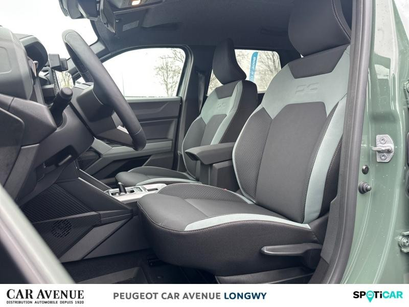 Used DACIA Duster 1.6 hybrid 140ch Expression 2025 Vert Cèdre métallisé € 27490 in Longwy